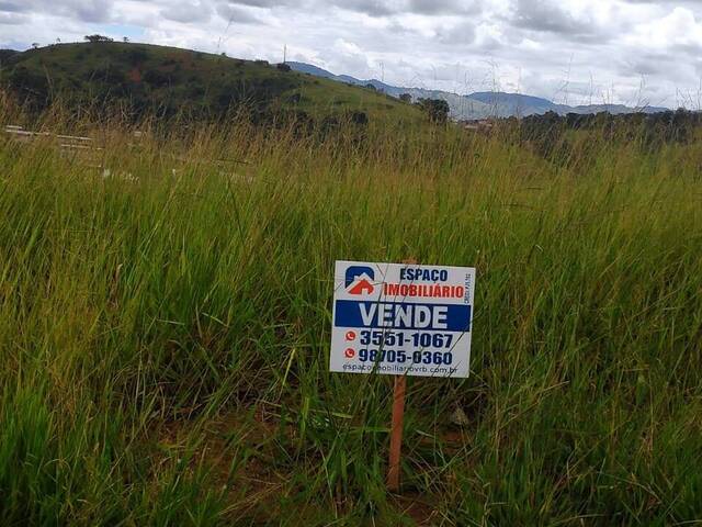 4 LOTES BAIRRO PLANALTO