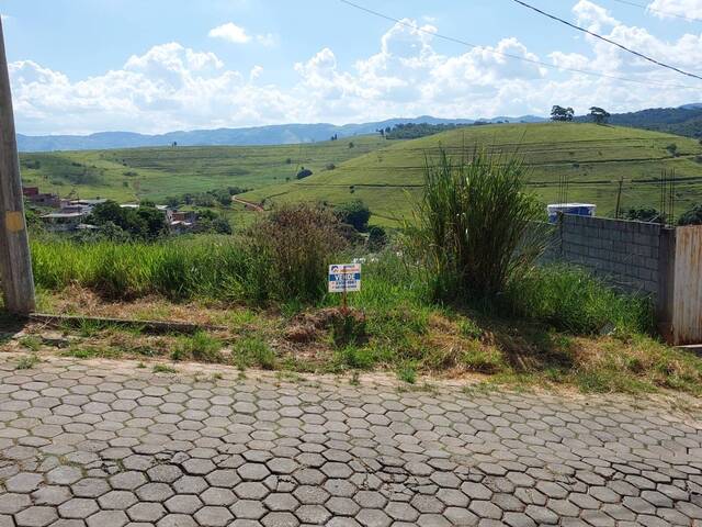 200M² ÁREA TOTAL