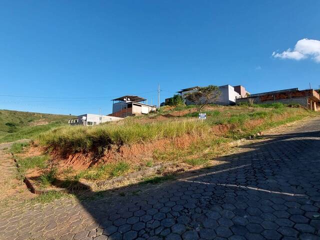 32377 M² DE ÁREA TOTAL