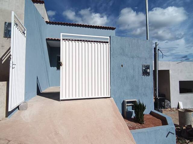 #729 - Casa para Venda em Visconde do Rio Branco - MG