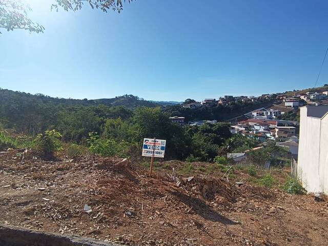 TERRENO COM ÁREA TOTAL DE 432M²