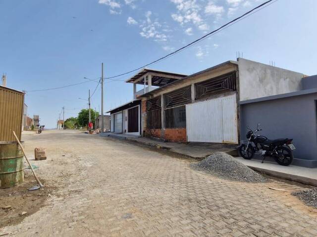 Casa para Venda em Visconde do Rio Branco - 3
