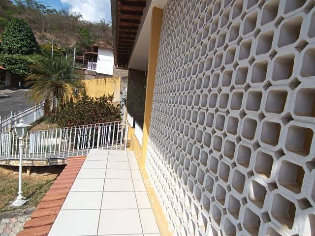 Casa para Venda em Visconde do Rio Branco - 4