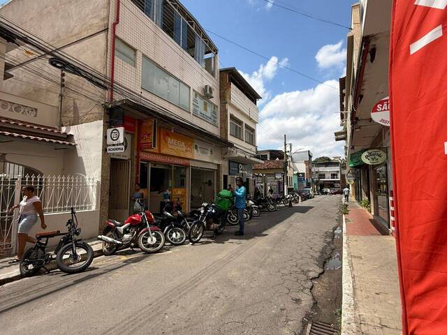 #813 - Casa para Venda em Visconde do Rio Branco - MG