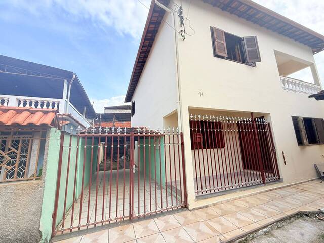 #827 - Casa para Venda em Visconde do Rio Branco - MG