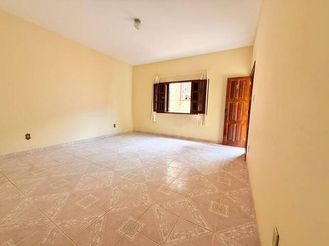 Casa para Venda em Visconde do Rio Branco - 4